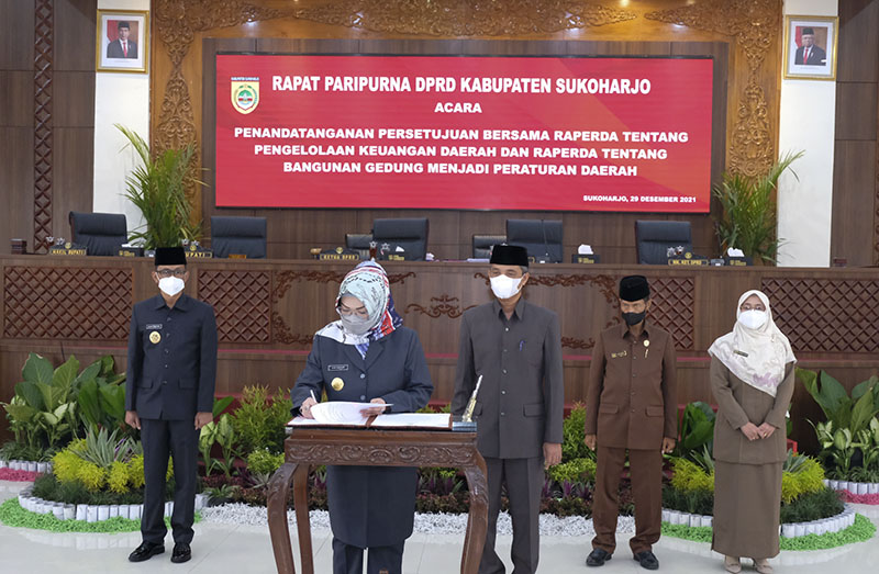 Bupati dan DPRD Setujui Bersama Penetapan Dua Raperda Menjadi Perda
