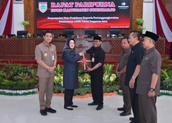 Bupati Sampaikan Nota Penjelasan Raperda Pertanggungjawaban Pelaksanaan APBD 2024