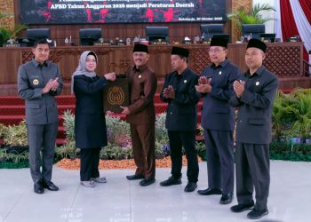 DPRD dan Bupati Sukoharjo Tandatangan Persetujuan Bersama Raperda APBD 2026